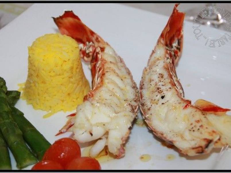 Langouste Grillee Flambee Au Whisky Et Son Riz Safrane Et Pointes