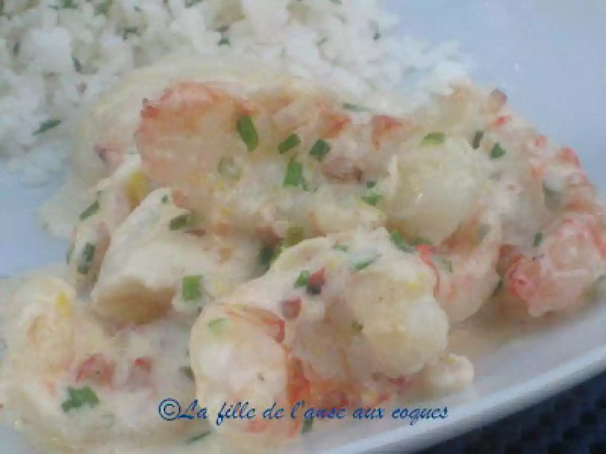 LANGOUSTINES À LA FLEUR D'AIL ET À LA CRÈME