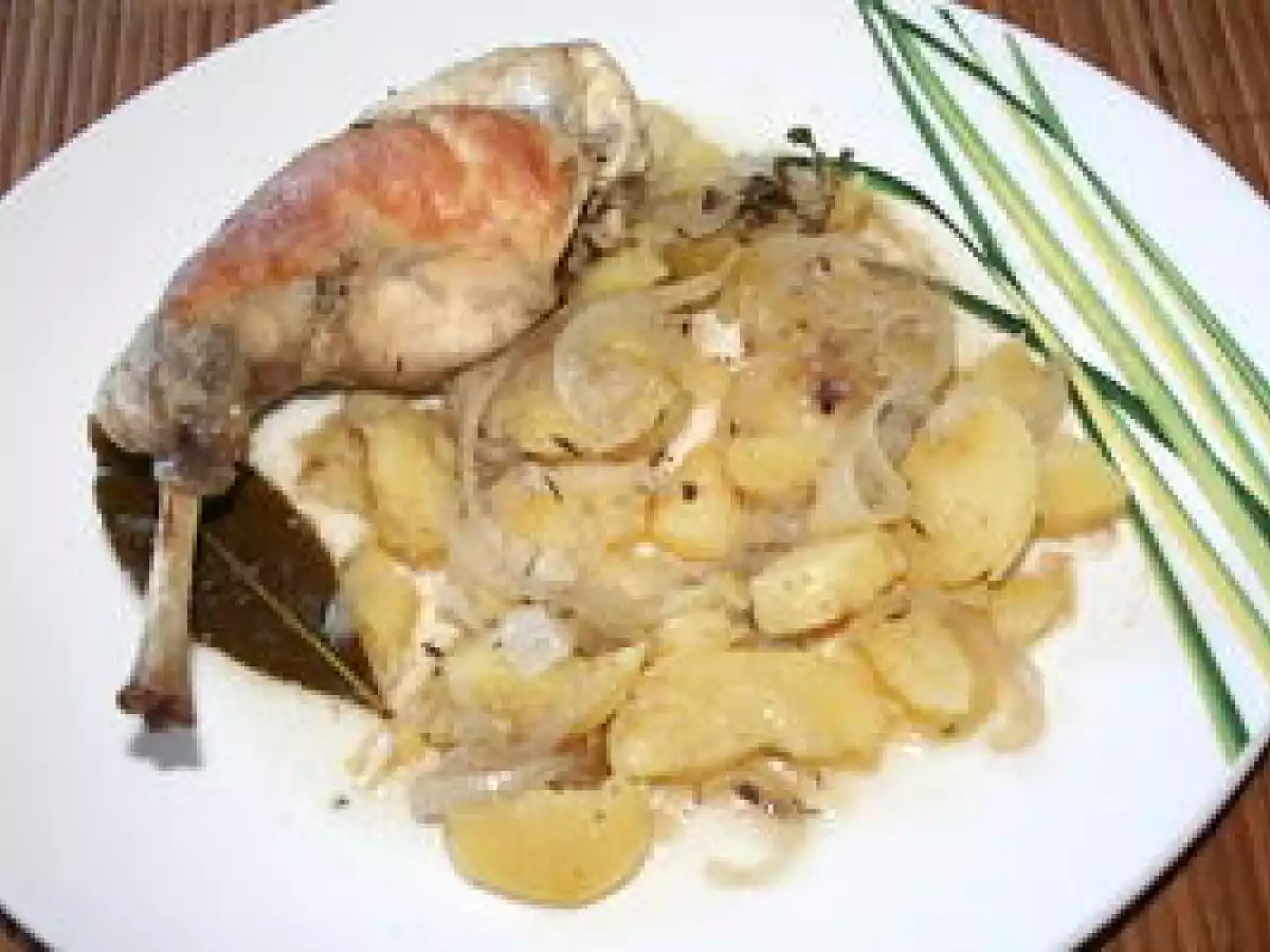 Lapin aux oignons et pommes de terre nouvelles