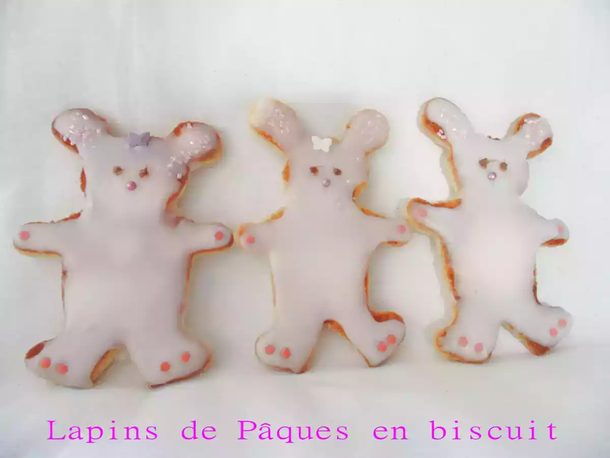 Lapin de Pâques en biscuit