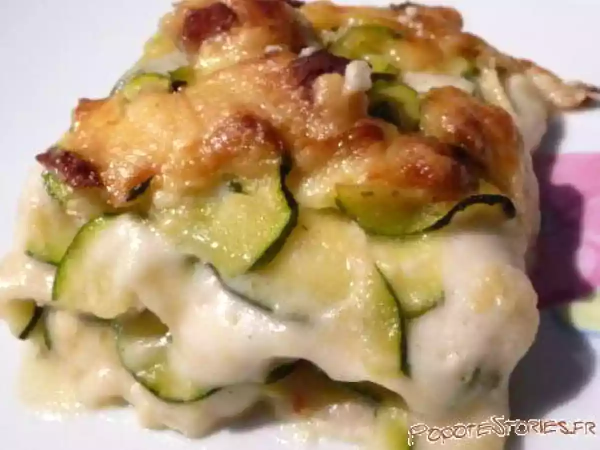 LASAGNES A LA COURGETTE ET AU POULET MARINE