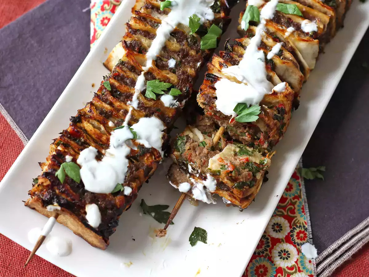 Lavash kebab avec des tortillas, les fameuses brochettes faciles cuites au four! - photo 4