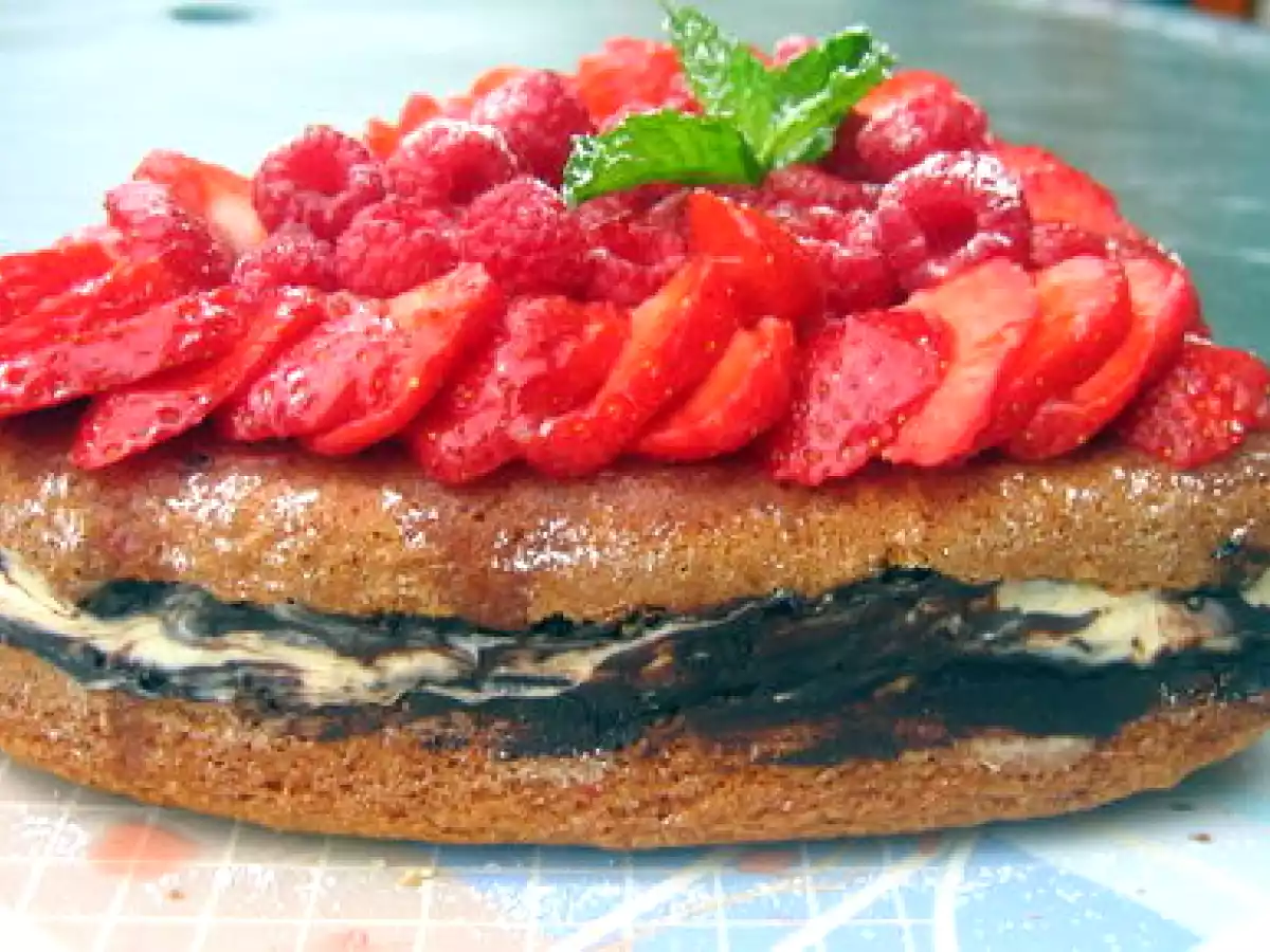 Le gâteau au coco et fruits rouges - photo 6