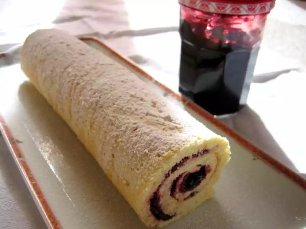 Le gâteau roulé à la mûre