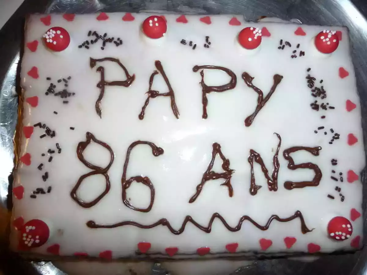 LE VERITABLE GATEAU AUX THE BRUN