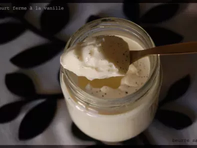 Le yaourt extra ferme à la vanille