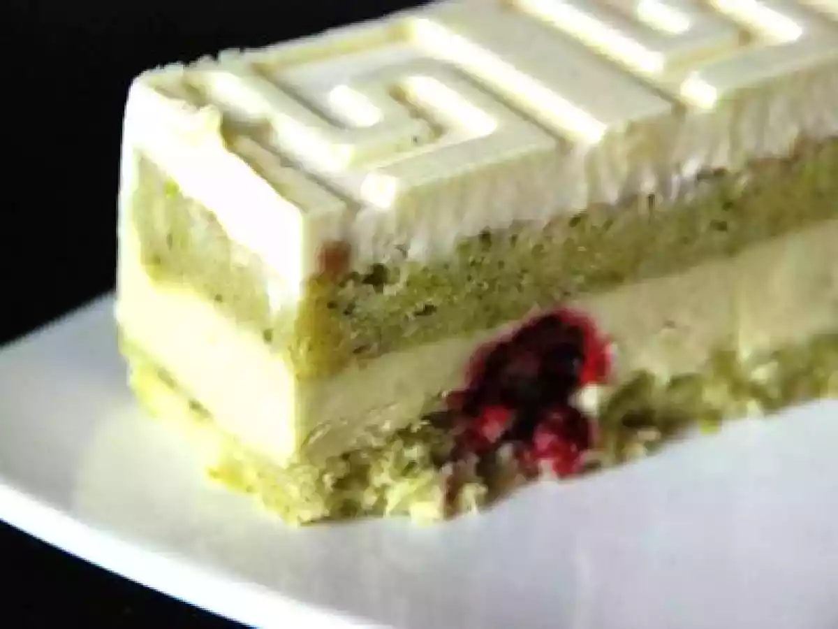 Légèreté pistache framboise