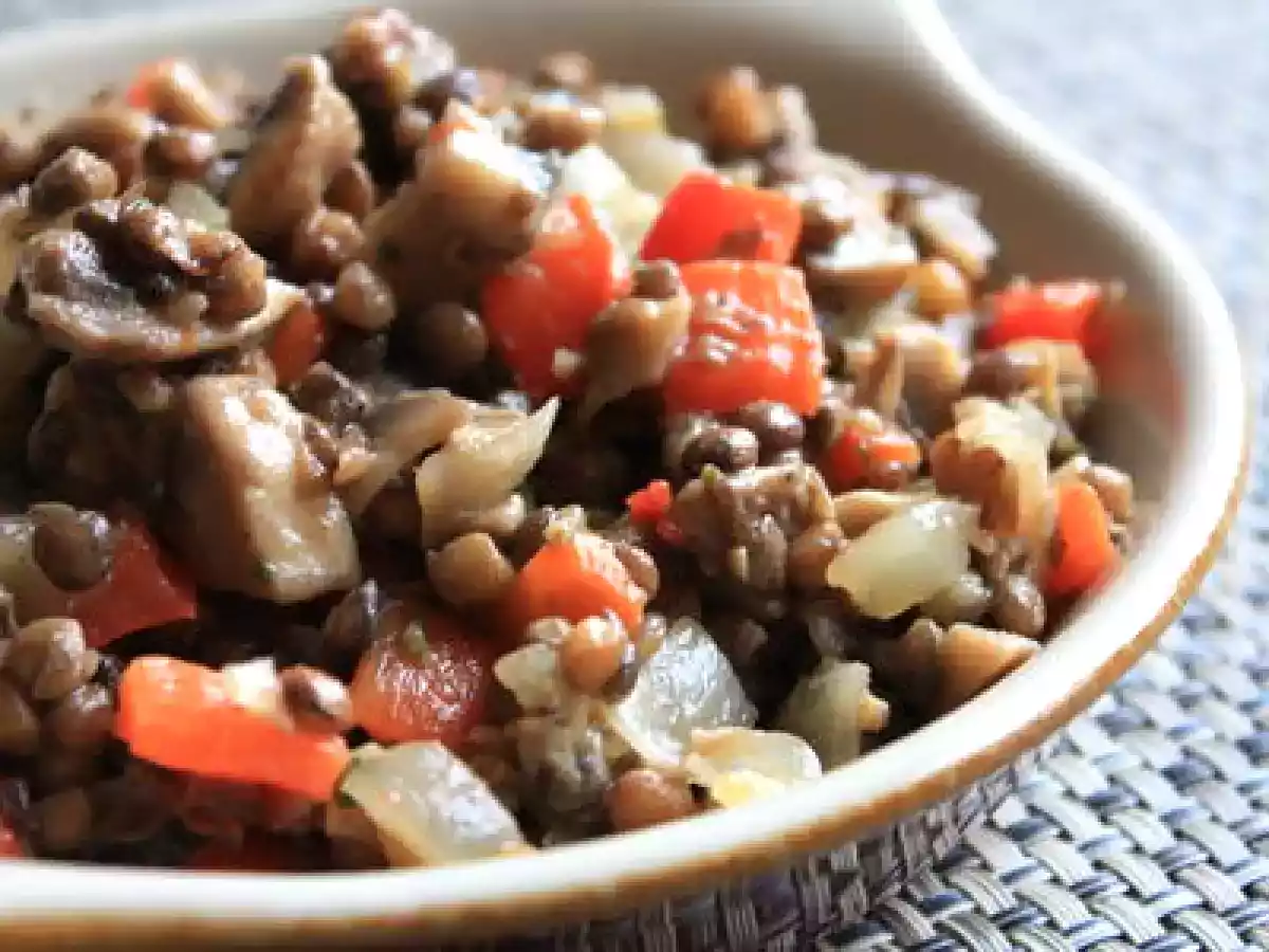 Lentilles aux champignons et aux poivrons