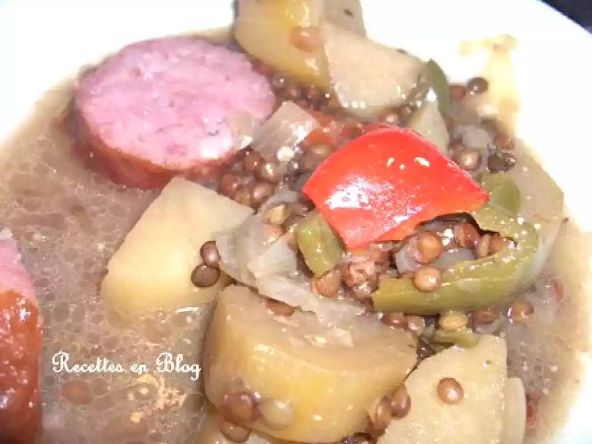 LENTILLES AUX DEUX POIVRONS, COURGETTES ET SAUCISSE DE MORTEAU - photo 2