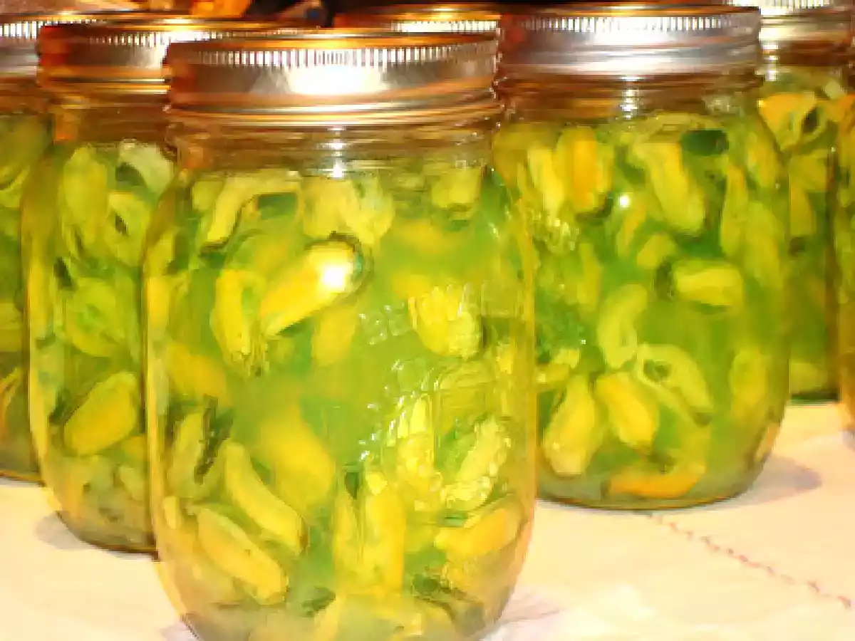 Les moules en bouillon d'Écume en sauce de Pied-De-Vent (autoclave requis)