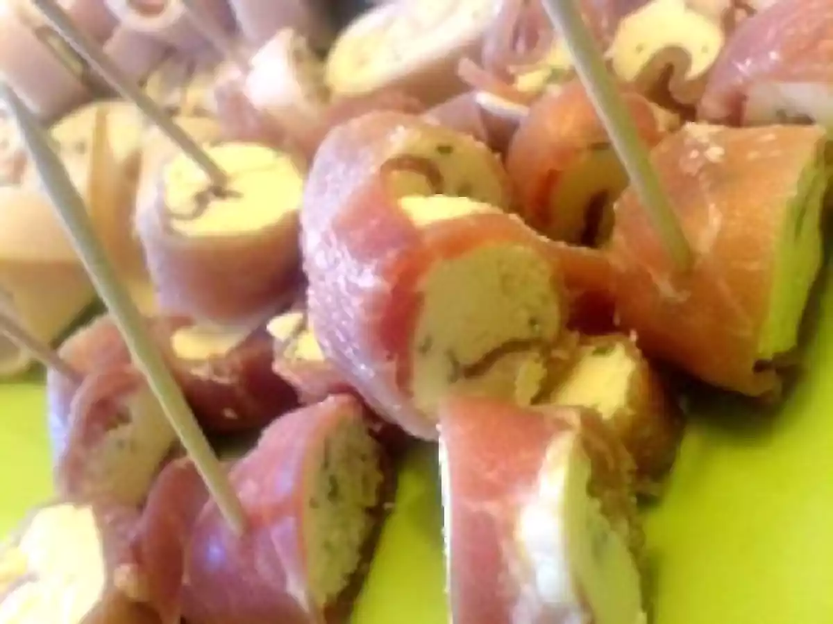 Les P'tits Roulés Apéro... Quand y'en a marre des cacahuètes...!!! - photo 2