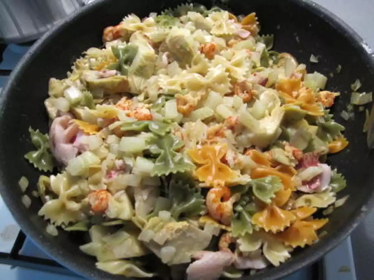 Les pâtes au rouget, chair d'écrevisse, fenouil et artichaut