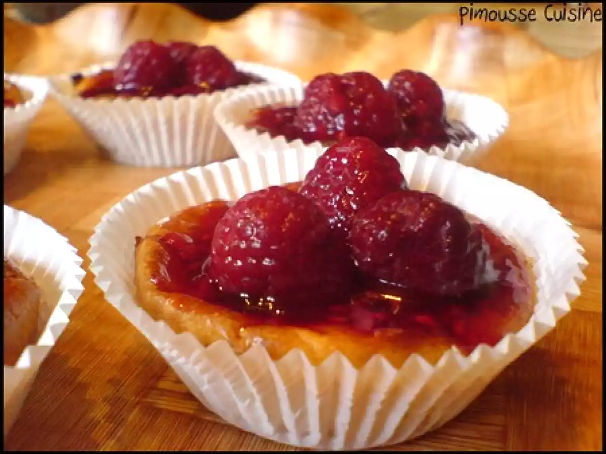 Les tartelette de flan à la mousse de noix de coco et à la framboise - photo 4