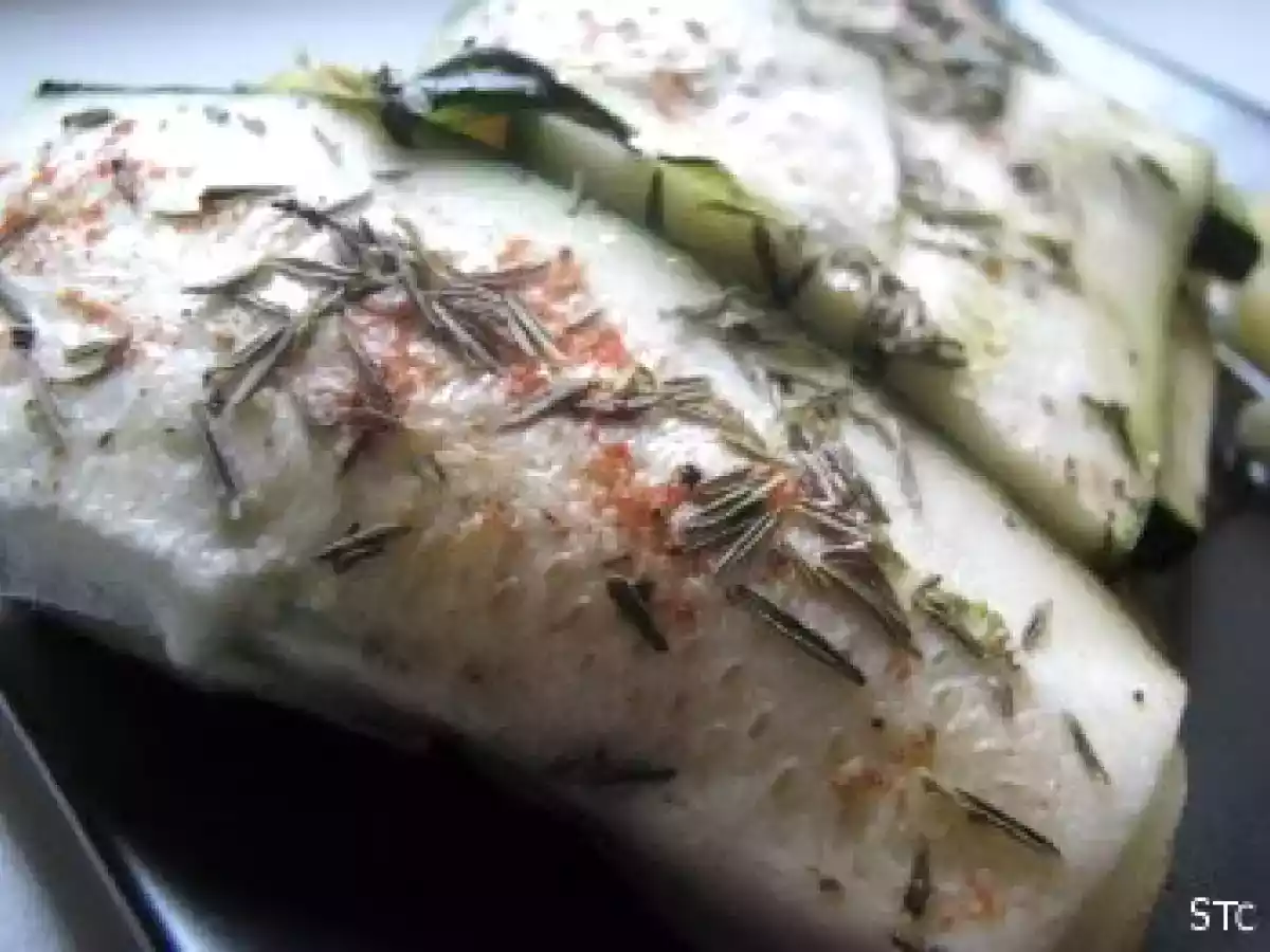 Lieu noir en papillote - courgette au paprika