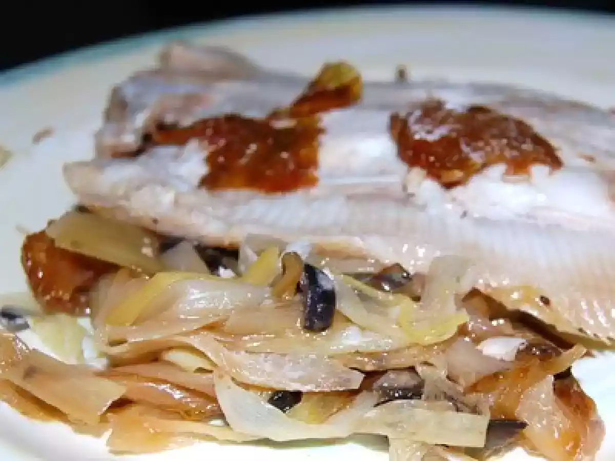 Limandes sur lit de poireaux aux olives (en papillotte) - photo 2