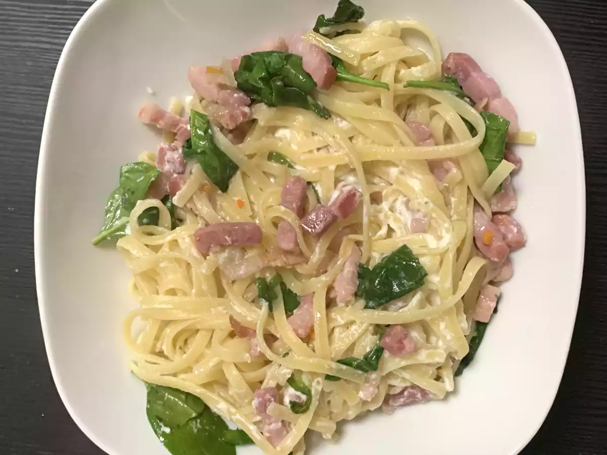 Linguine aux lardons, ricotta et épinards - photo 2
