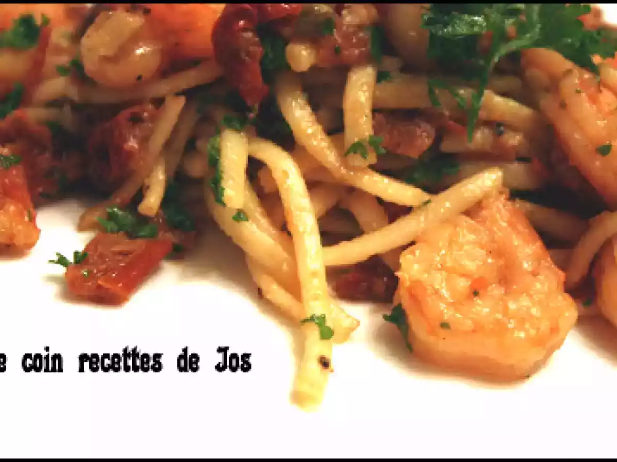 LINGUINES AUX CREVETTES ET AUX TOMATES SÉCHÉES