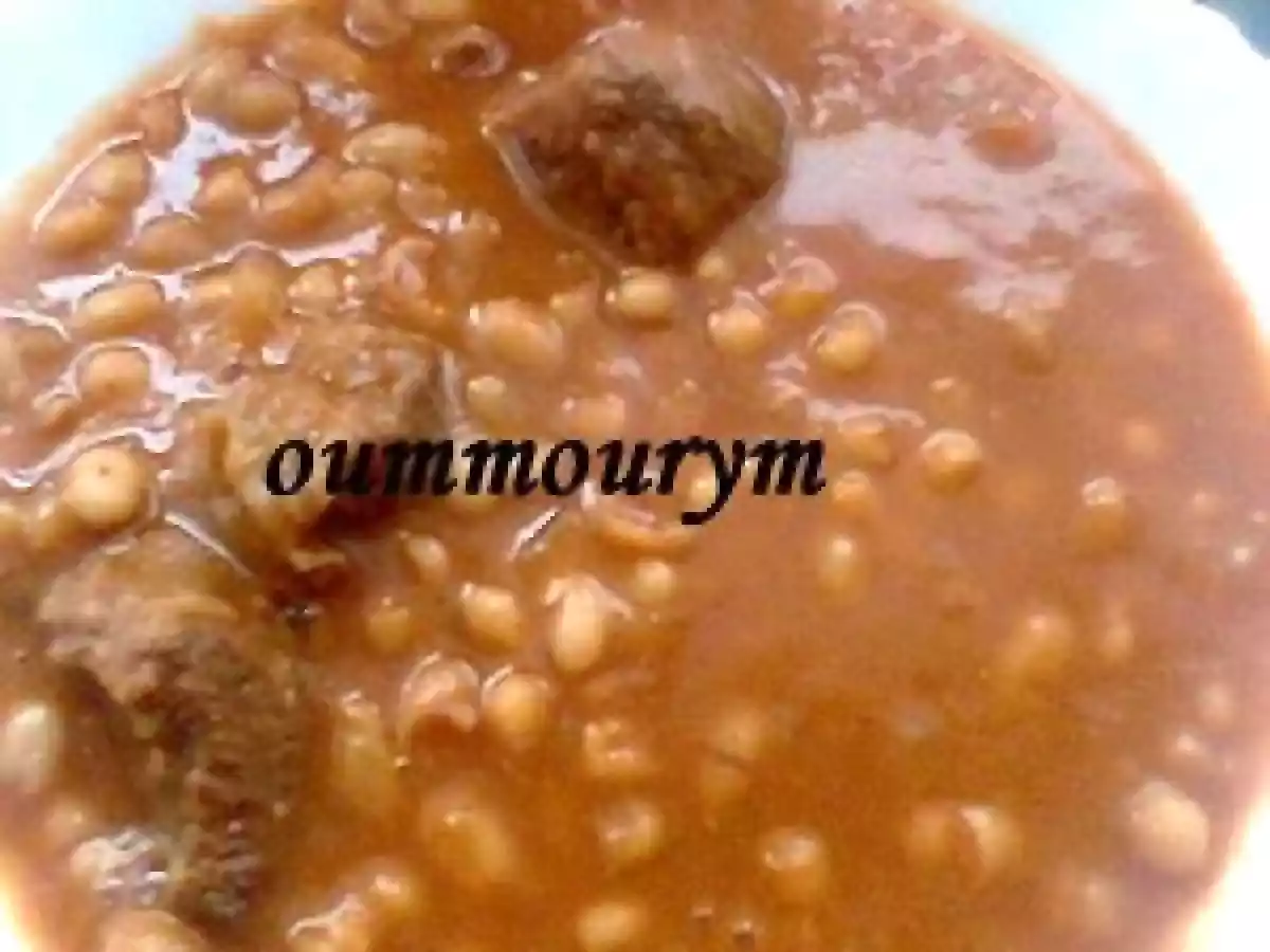 Ma loubia (haricots blancs à la sauce tomate) - photo 2