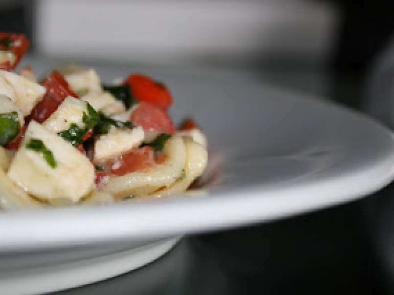 Ma salade de pate tomate mozza basilic!!!, photo 1