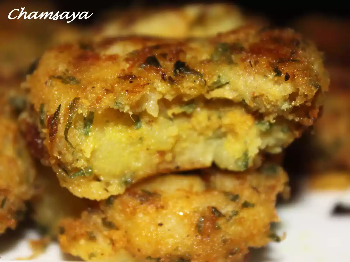 Maakoudas au thon, galettes de pommes de terre au thon