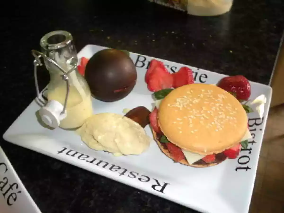 MACARON BURGER