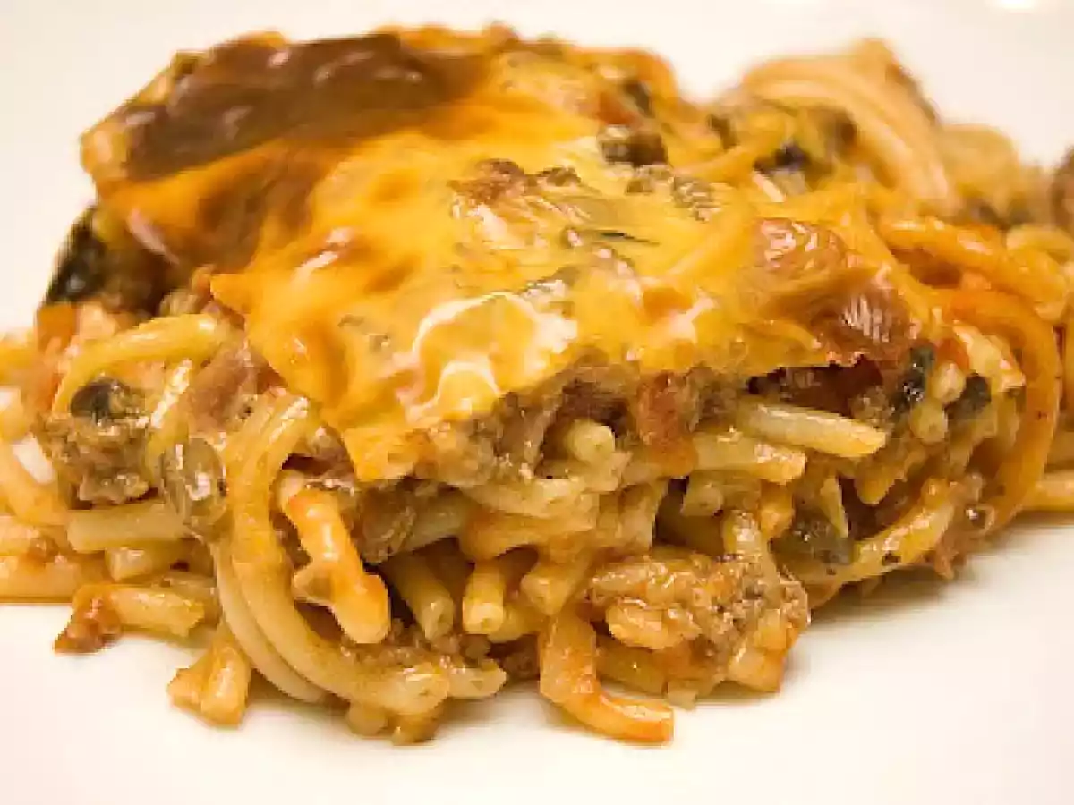 Macaroni à la viande gratiné