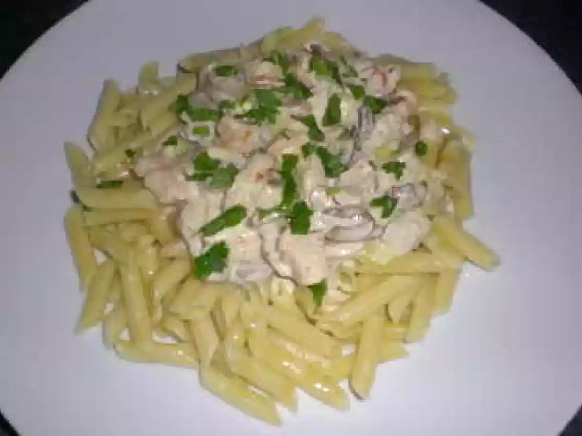 Macaroni au Poulet et aux Champignons