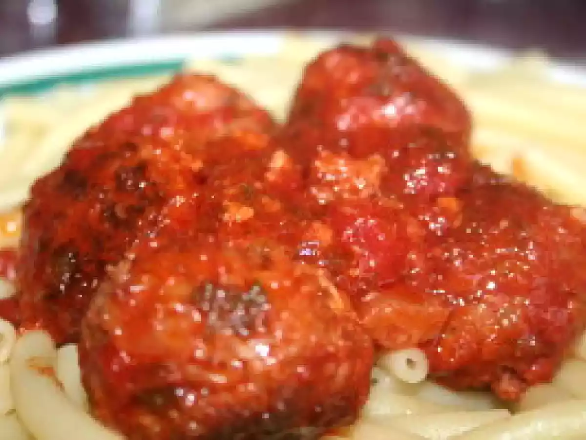 Macaroni aux boulettes