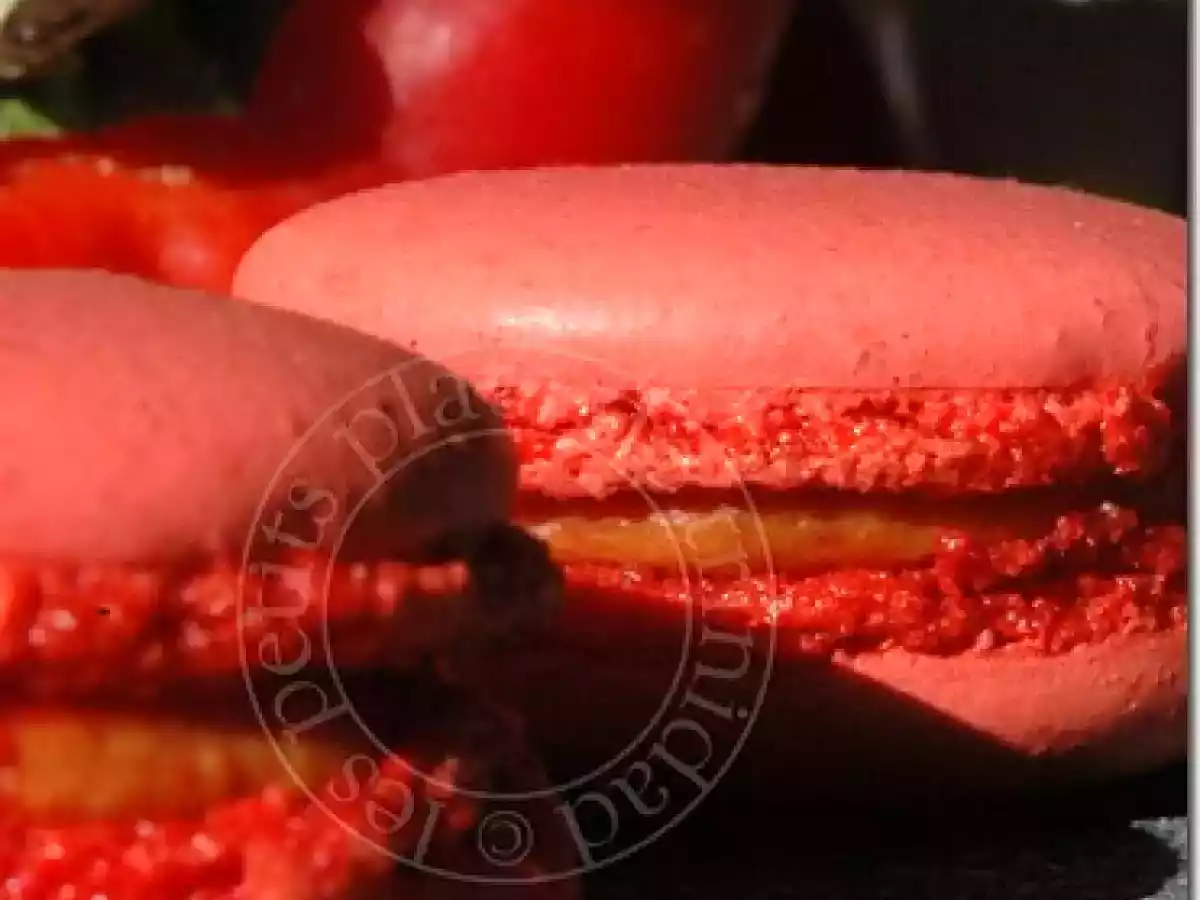 Macarons aux poivrons rouges (merci Soso)