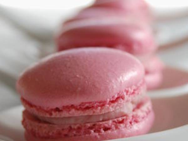 Macarons chocolat blanc et framboises