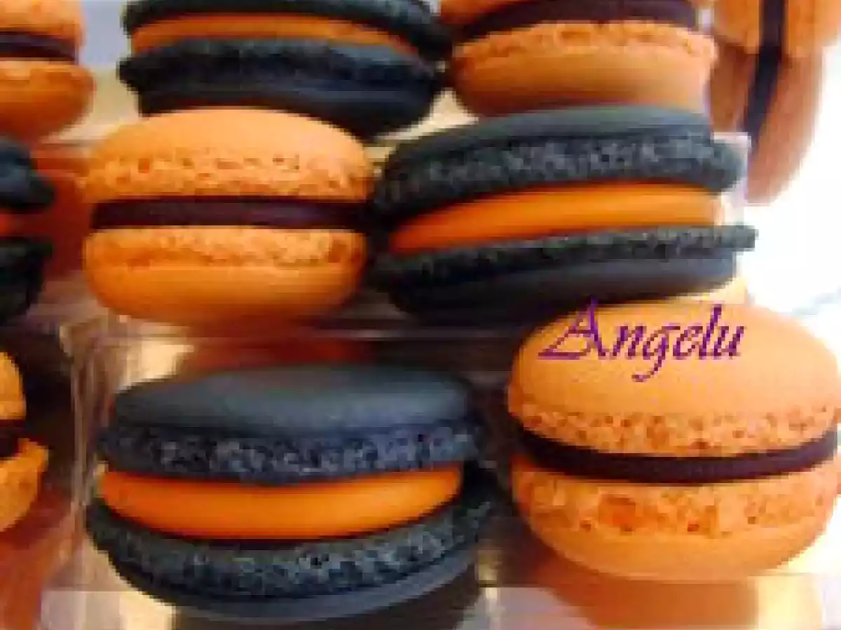 Macarons d'Halloween : orange et noir
