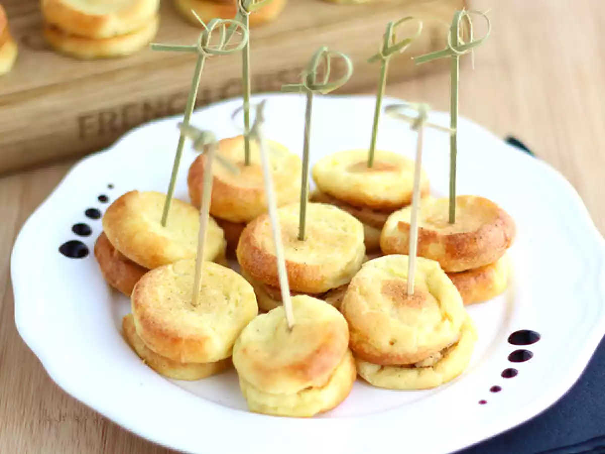 Macarons de foie gras aux quenelles