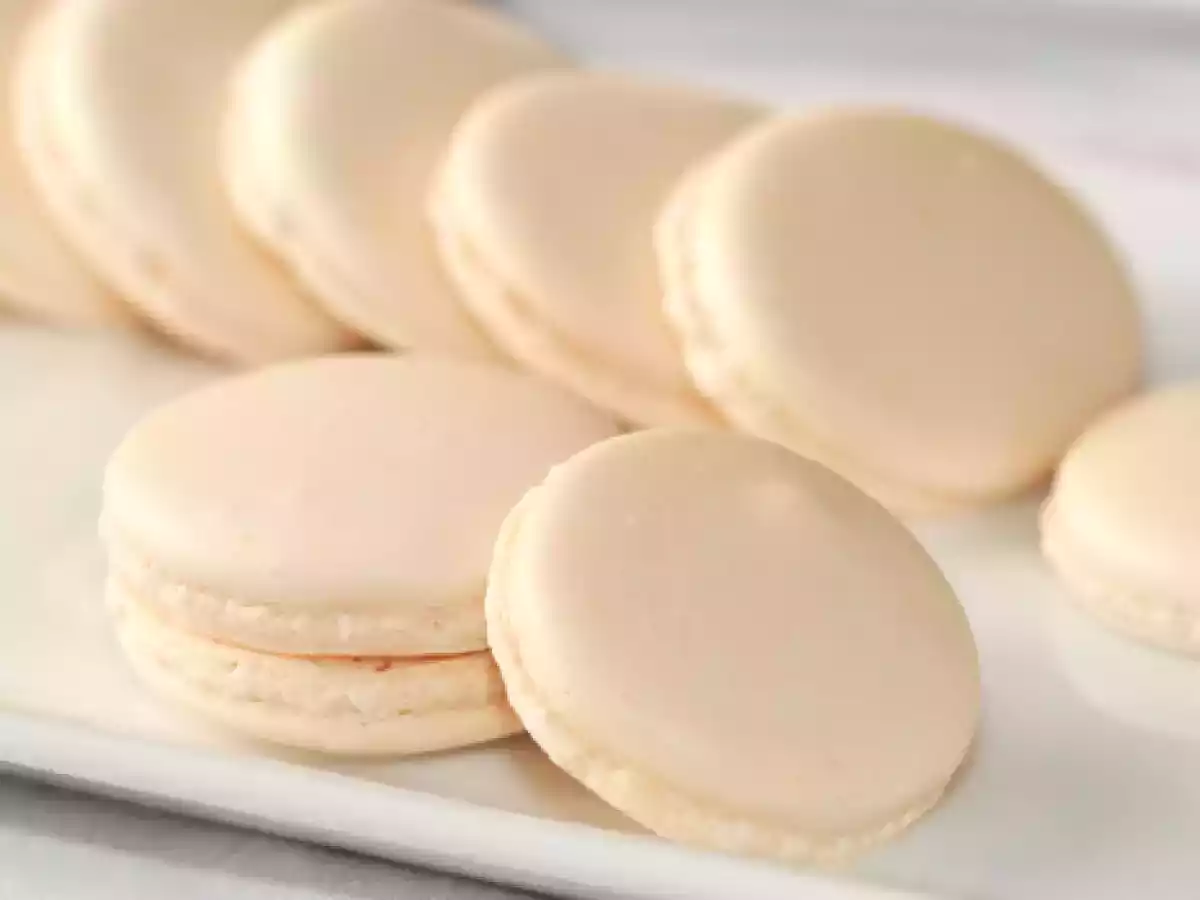 Macarons : la recette de base des coques à la meringue italienne