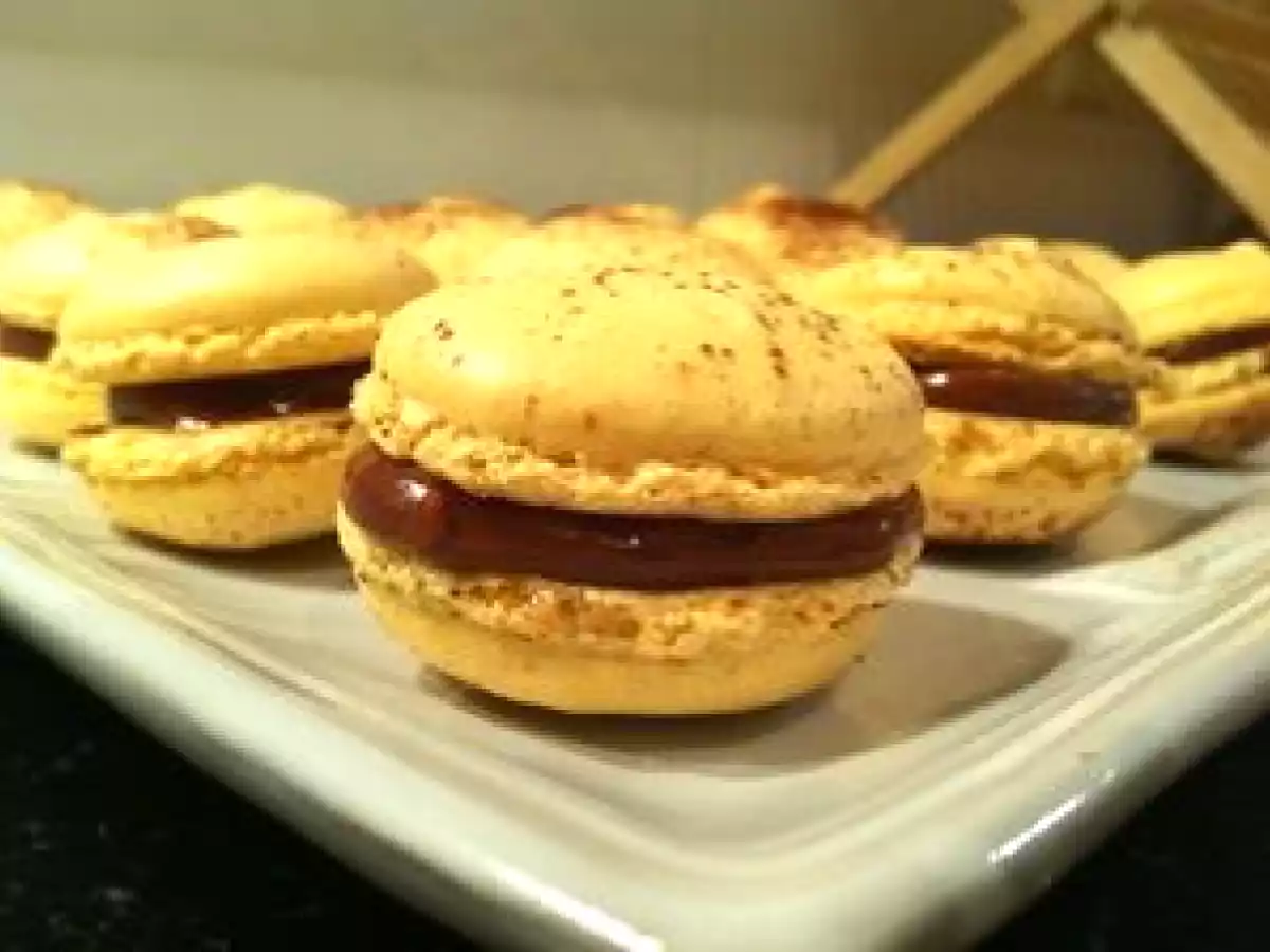 Macarons Mogador, Chocolat au lait et passion. - photo 2