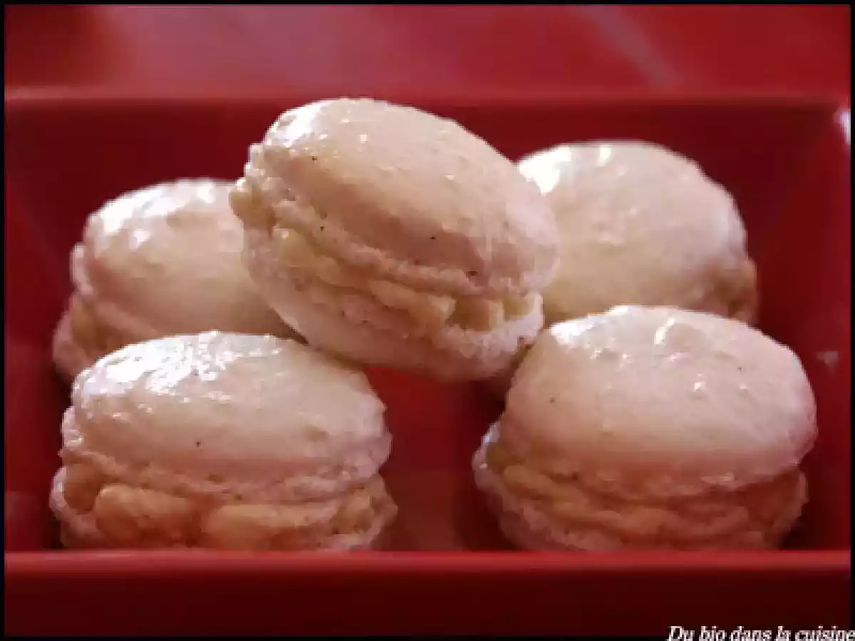 Macarons vanille, crème au beurre banane vanillée. - photo 2