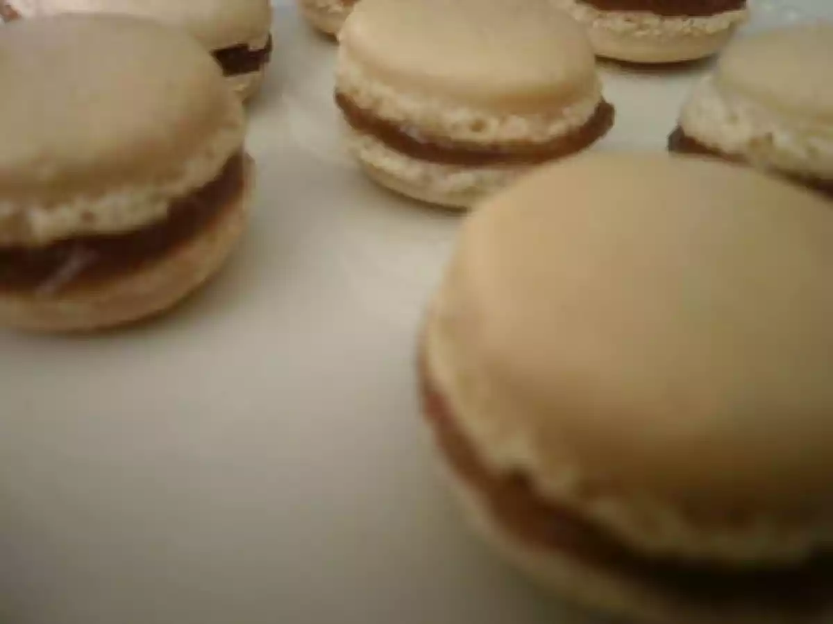 Macarons vanille-crème de marron.