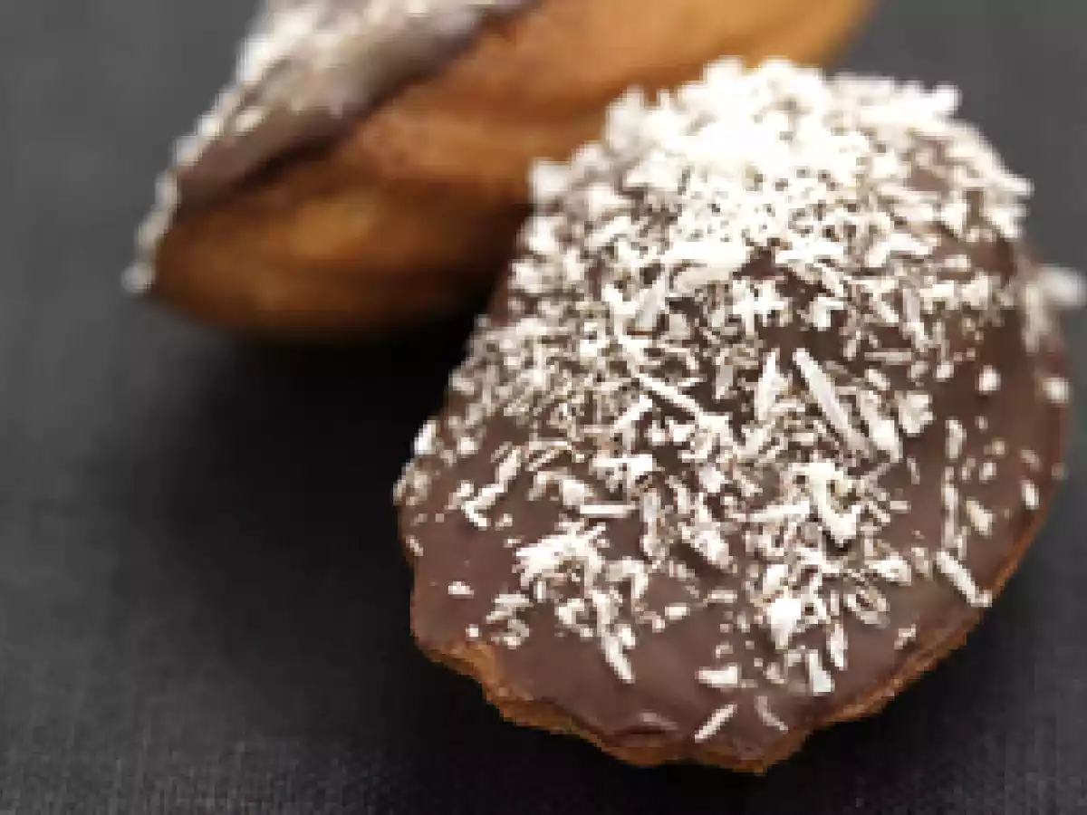 Madeleines à la noix de coco et au chocolat