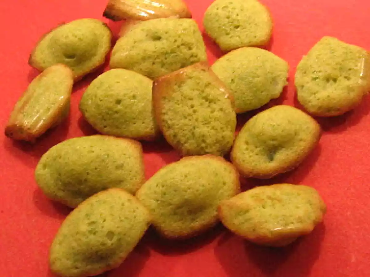 Madeleines à la pistache