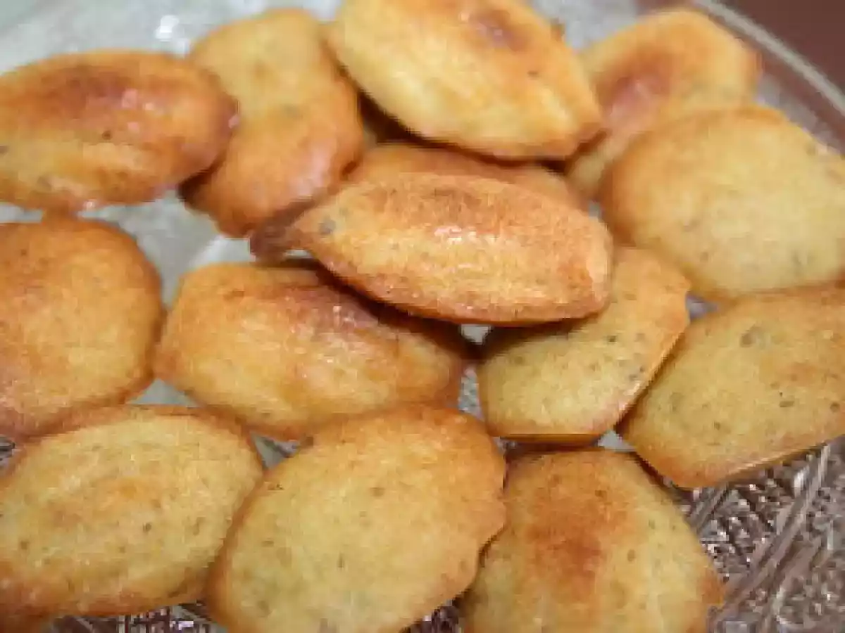 Madeleines au pralin et au quinoa soufflé