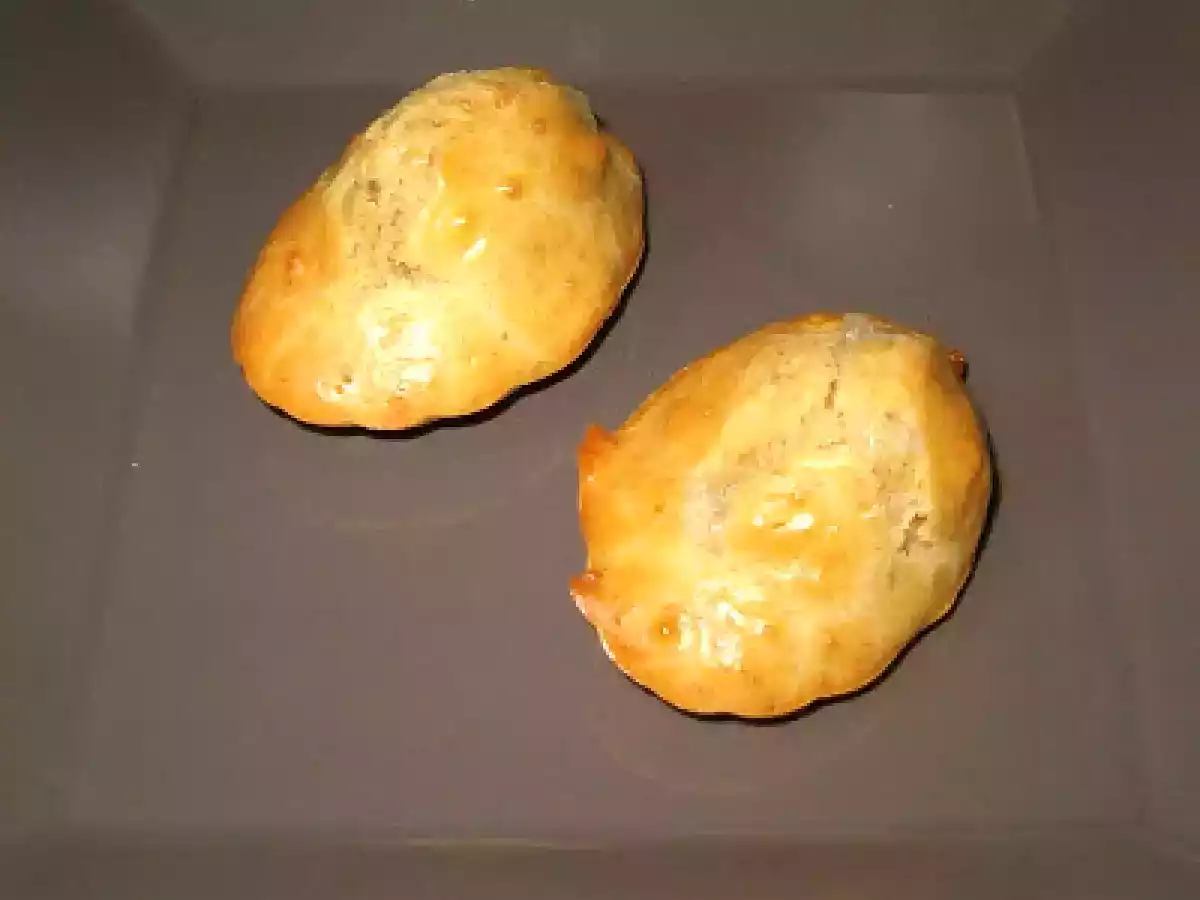 Madeleines mozzarella pesto