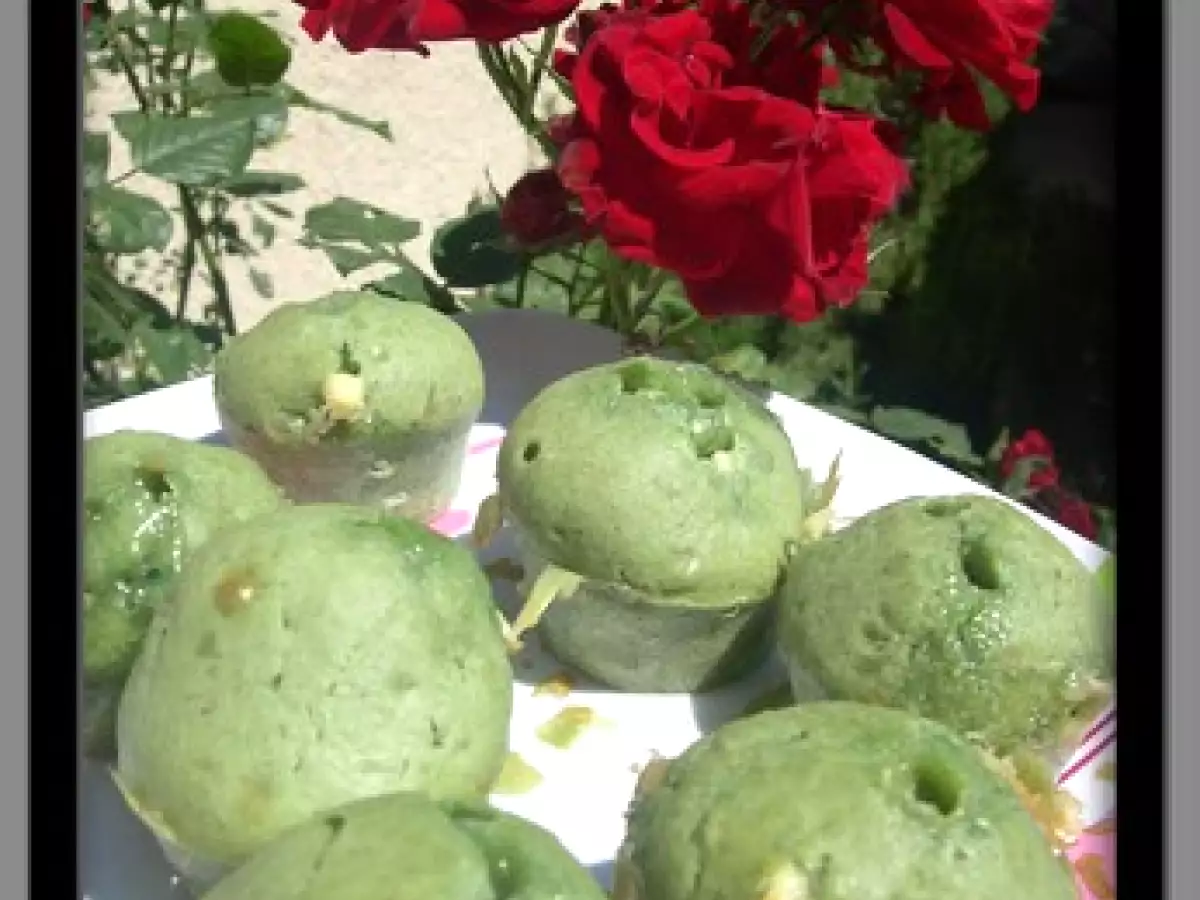 Madeleines/Muffins à la Pistache et au chocolat blanc - photo 3