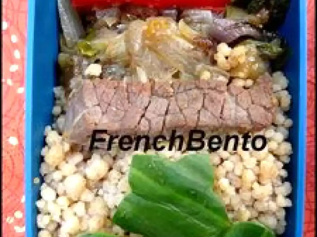 Maftoul et boeuf sauté à l'ail et shoyu