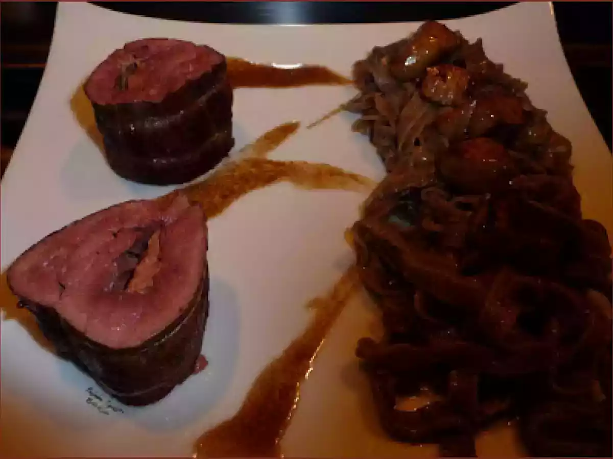Magret de Canard, Sauce au Pain d'Epices ... - photo 2