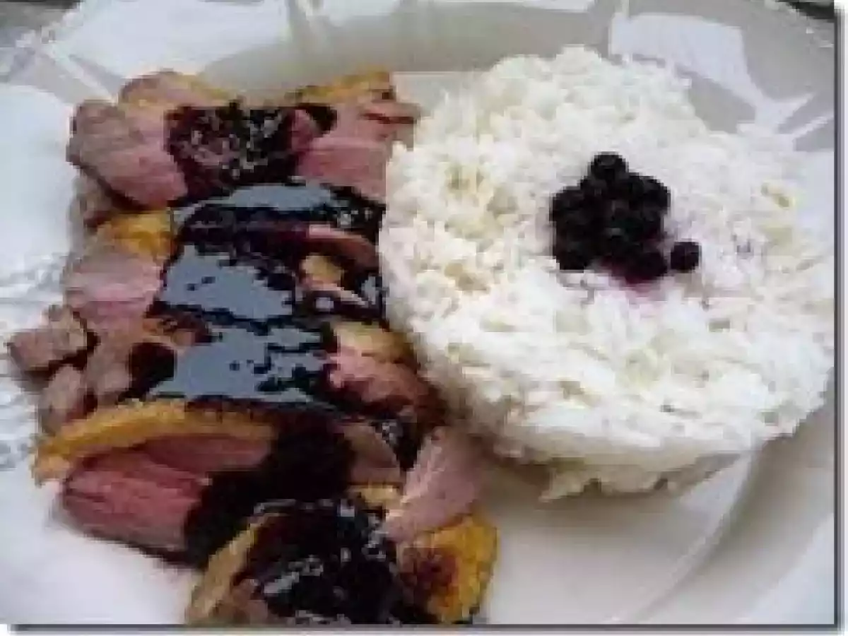 Magrets de canard aux myrtilles