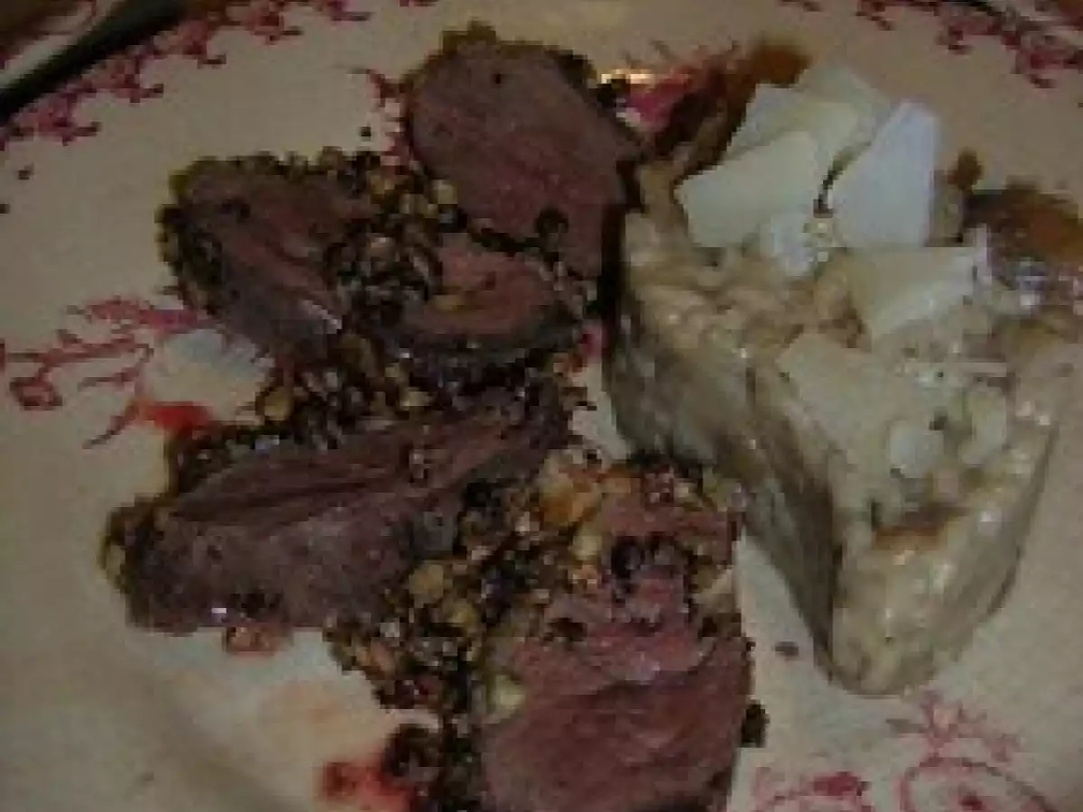 MAGRETS DE CANARD EN CROUTE DE NOISETTES