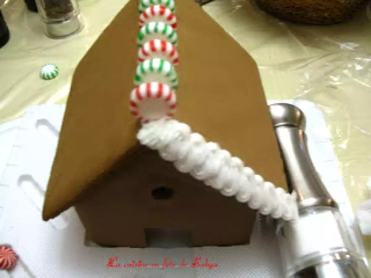 Maison en pains d'épices avec BonBons, BonBons et BonBons!