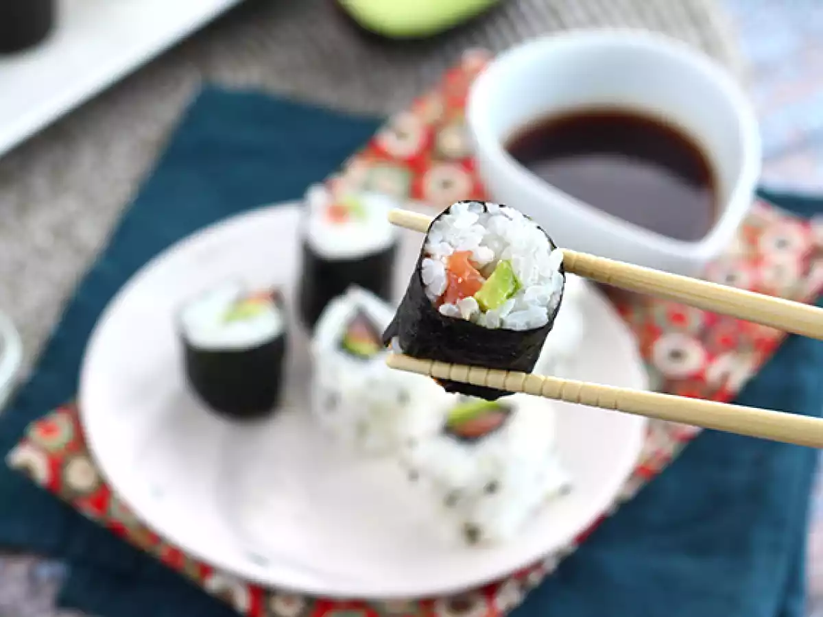 Makis au saumon fumé et avocat - photo 2