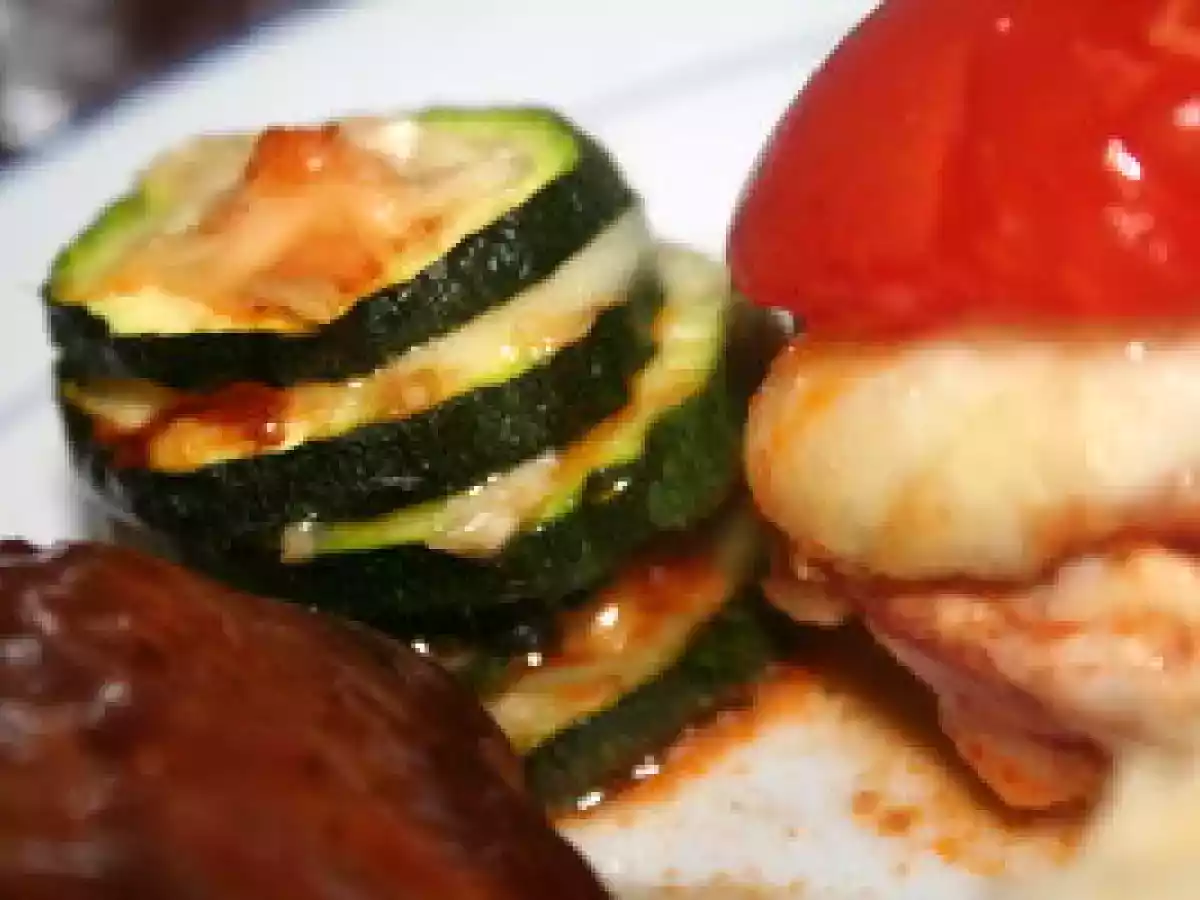 Manchettes d'agneau à l'infusion de thym et leurs tourelles de légumes