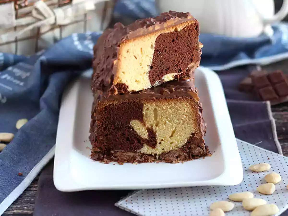 Marbré croustillant - Gâteau marbré avec glaçage au chocolat et amandes - photo 3