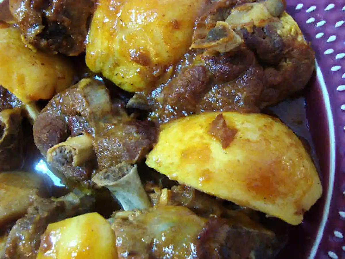 Market sfarjel (ragoût aux coings)